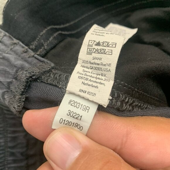 Spanx Pants Womens Medium Stretch Mid-Rise Twill Cargo Joggers Gray Pockets - Picture 4 of 13